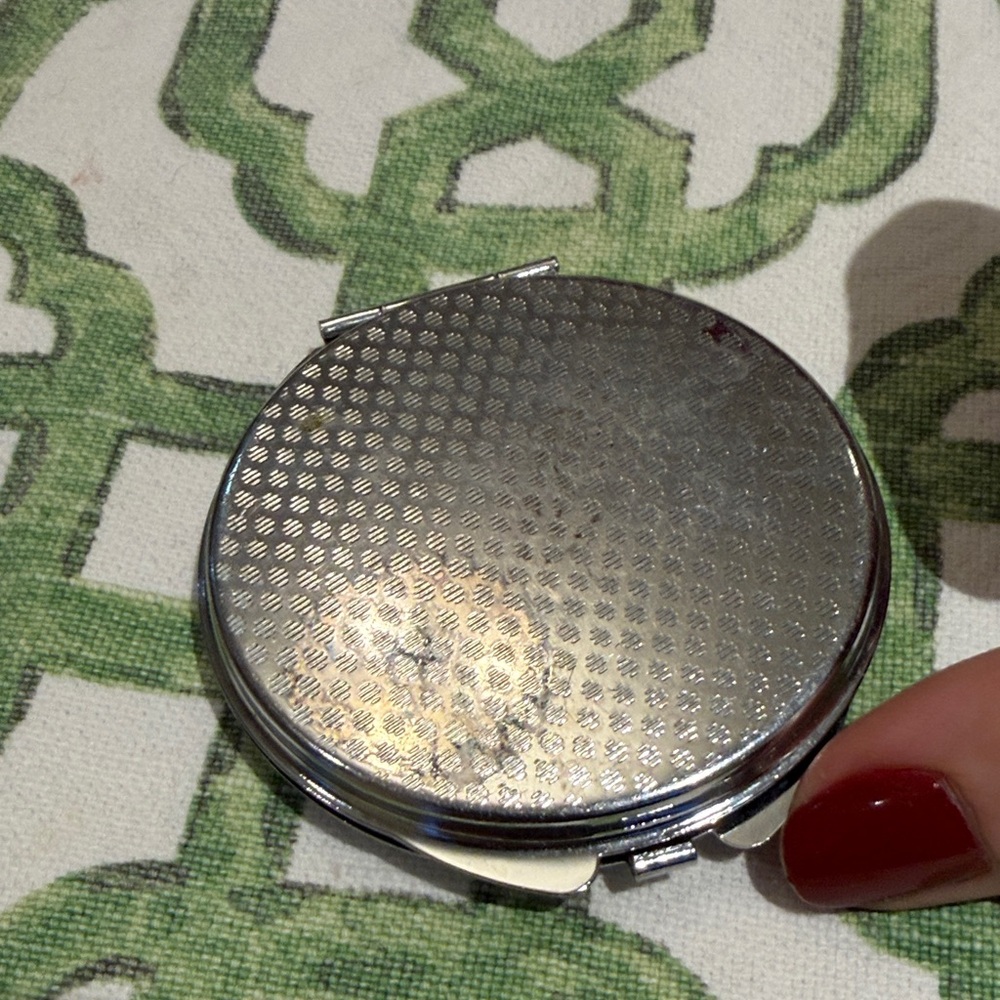 Silver Compact Mirror - Picture 3 of 3
